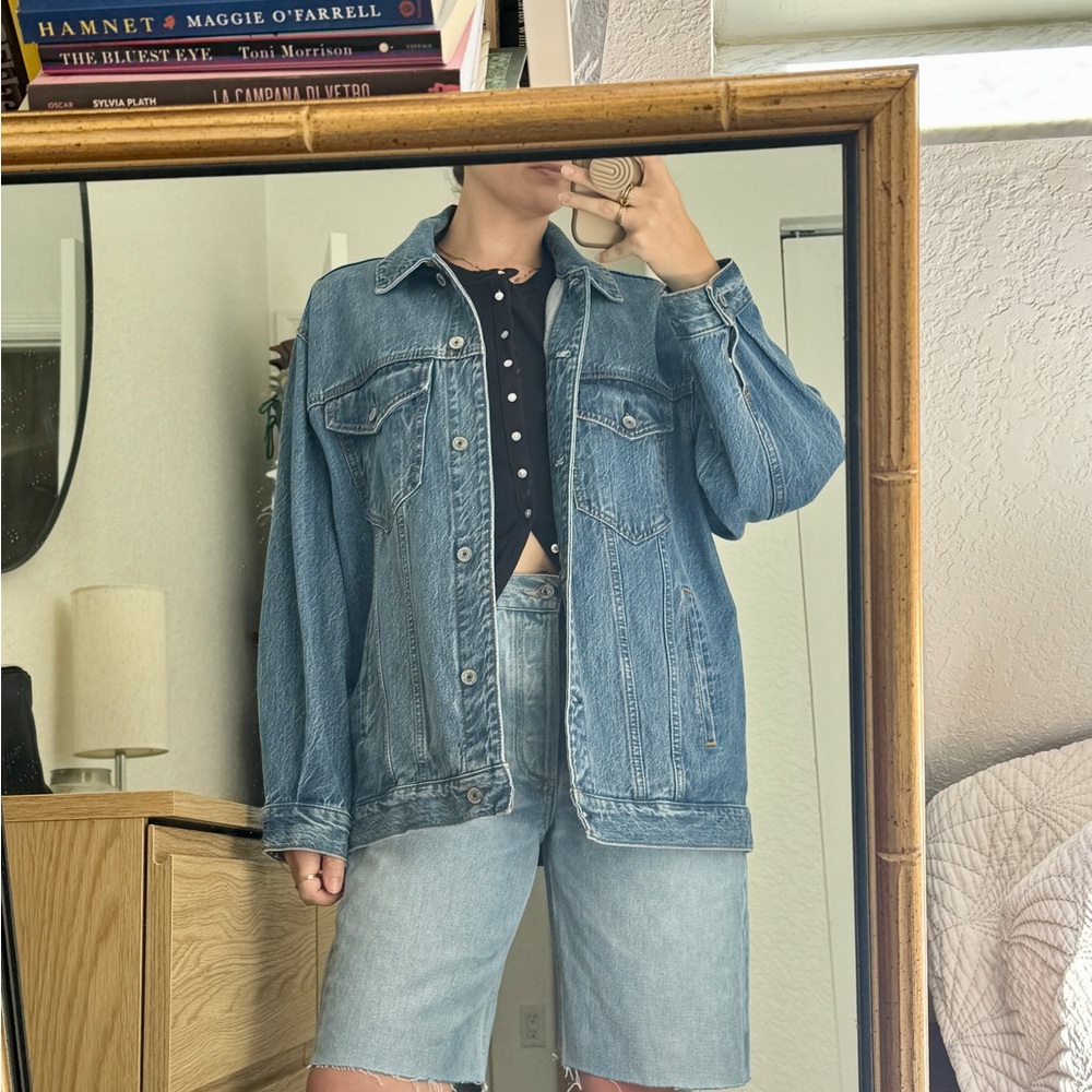 Abercrombie Women’s Oversized Blue Denim Jacket- Size Medium - Picture 3 of 16